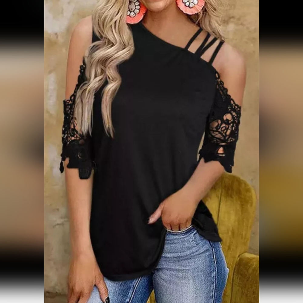 Black Top- Bringing sexy back 🔥